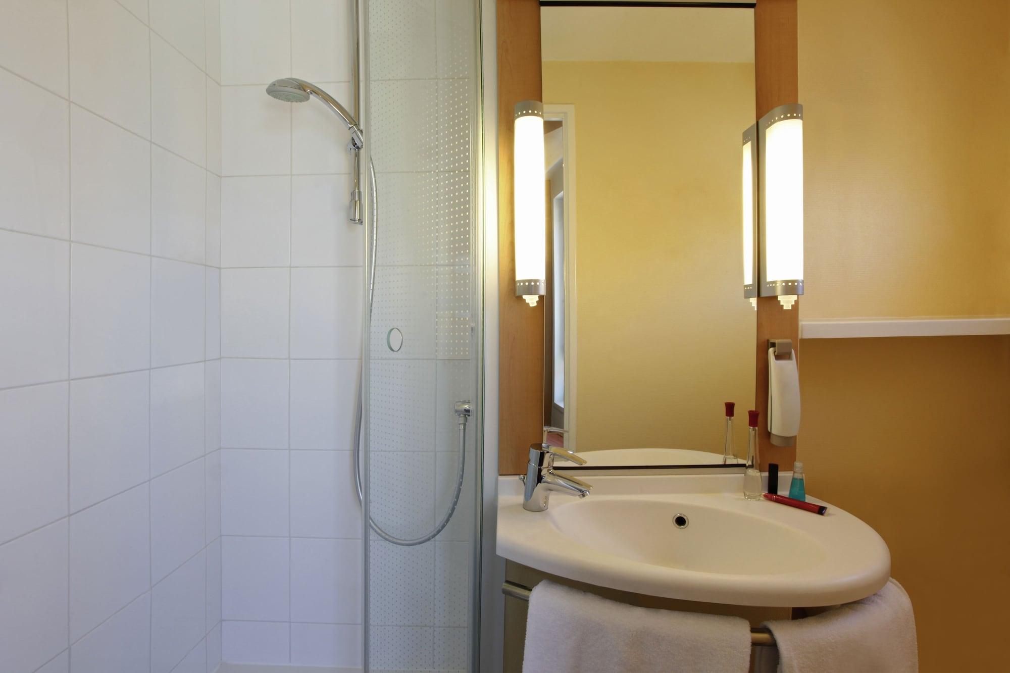 Ibis Nantes Centre Gare Sud Otel Dış mekan fotoğraf